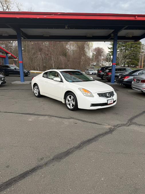 2008 Nissan Altima 2dr Cpe V6 CVT 3.5 SE, available for sale in Windsor Locks, Connecticut | JANNA MOTORS LLC. Windsor Locks, Connecticut