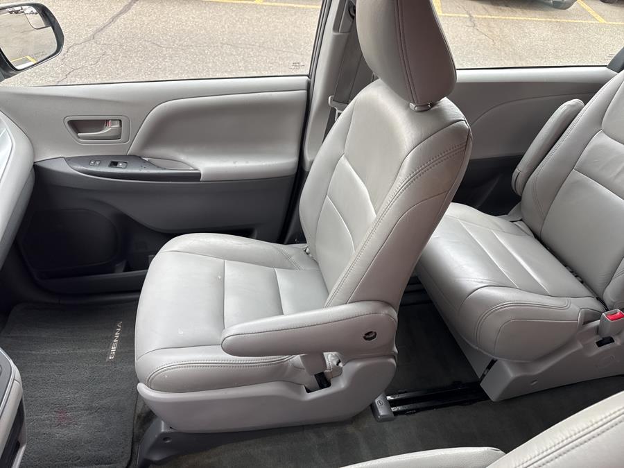 2015 Toyota Sienna 5dr 7-Pass Van L FWD, available for sale in Waterbury, Connecticut | National Auto Brokers, Inc.. Waterbury, Connecticut 2015 Toyota Sienna 5dr 7-Pass Van L FWD, available for sale in Waterbury, Connecticut | National Auto Brokers, Inc.. Waterbury, Connecticut