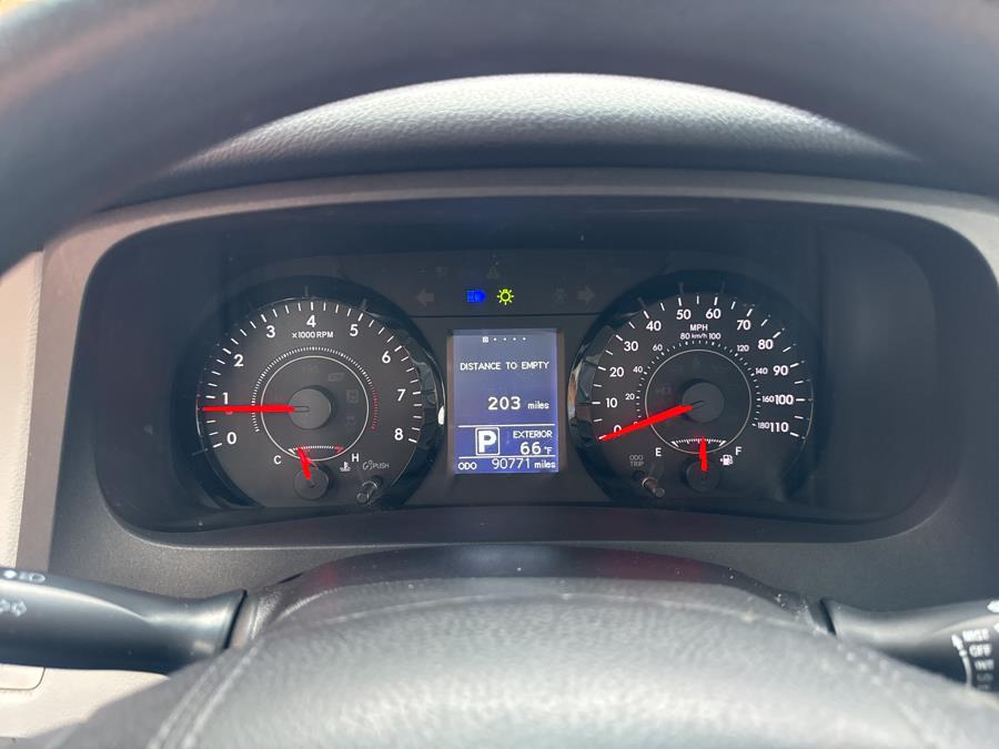 2015 Toyota Sienna 5dr 7-Pass Van L FWD, available for sale in Waterbury, Connecticut | National Auto Brokers, Inc.. Waterbury, Connecticut 2015 Toyota Sienna 5dr 7-Pass Van L FWD, available for sale in Waterbury, Connecticut | National Auto Brokers, Inc.. Waterbury, Connecticut