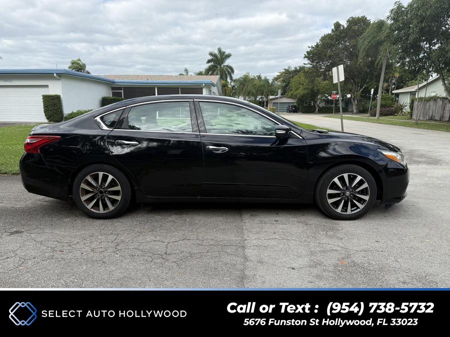2016 Nissan Altima 2.5 SV Sedan 4D, available for sale in Hollywood, Florida | Select Auto Hollywood. Hollywood, Florida 2016 Nissan Altima 2.5 SV Sedan 4D, available for sale in Hollywood, Florida | Select Auto Hollywood. Hollywood, Florida