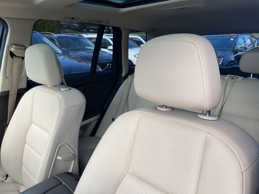2015 Mercedes-Benz GLK-Class 4MATIC 4dr GLK350, available for sale in Waterbury, Connecticut | Jim Juliani Motors. Waterbury, Connecticut 2015 Mercedes-Benz GLK-Class 4MATIC 4dr GLK350, available for sale in Waterbury, Connecticut | Jim Juliani Motors. Waterbury, Connecticut