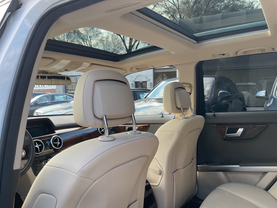 2015 Mercedes-Benz GLK-Class 4MATIC 4dr GLK350, available for sale in Waterbury, Connecticut | Jim Juliani Motors. Waterbury, Connecticut 2015 Mercedes-Benz GLK-Class 4MATIC 4dr GLK350, available for sale in Waterbury, Connecticut | Jim Juliani Motors. Waterbury, Connecticut