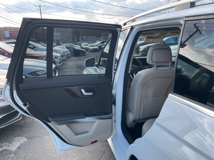 2015 Mercedes-Benz GLK-Class 4MATIC 4dr GLK350, available for sale in Waterbury, Connecticut | Jim Juliani Motors. Waterbury, Connecticut 2015 Mercedes-Benz GLK-Class 4MATIC 4dr GLK350, available for sale in Waterbury, Connecticut | Jim Juliani Motors. Waterbury, Connecticut