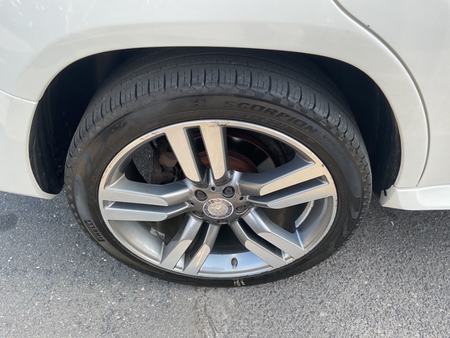 2015 Mercedes-Benz GLK-Class 4MATIC 4dr GLK350, available for sale in Waterbury, Connecticut | Jim Juliani Motors. Waterbury, Connecticut 2015 Mercedes-Benz GLK-Class 4MATIC 4dr GLK350, available for sale in Waterbury, Connecticut | Jim Juliani Motors. Waterbury, Connecticut