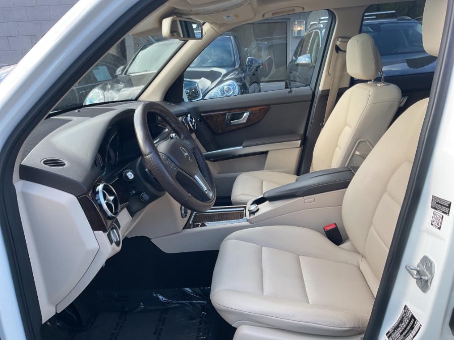 2015 Mercedes-Benz GLK-Class 4MATIC 4dr GLK350, available for sale in Waterbury, Connecticut | Jim Juliani Motors. Waterbury, Connecticut 2015 Mercedes-Benz GLK-Class 4MATIC 4dr GLK350, available for sale in Waterbury, Connecticut | Jim Juliani Motors. Waterbury, Connecticut
