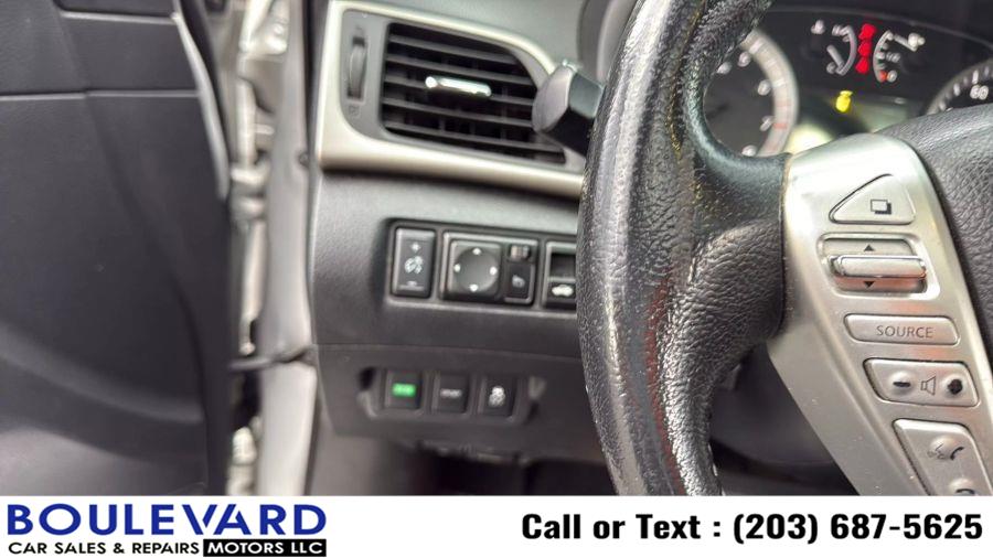 2013 Nissan Sentra SR Sedan 4D, available for sale in New Haven, Connecticut | Boulevard Motors LLC. New Haven, Connecticut 2013 Nissan Sentra SR Sedan 4D, available for sale in New Haven, Connecticut | Boulevard Motors LLC. New Haven, Connecticut