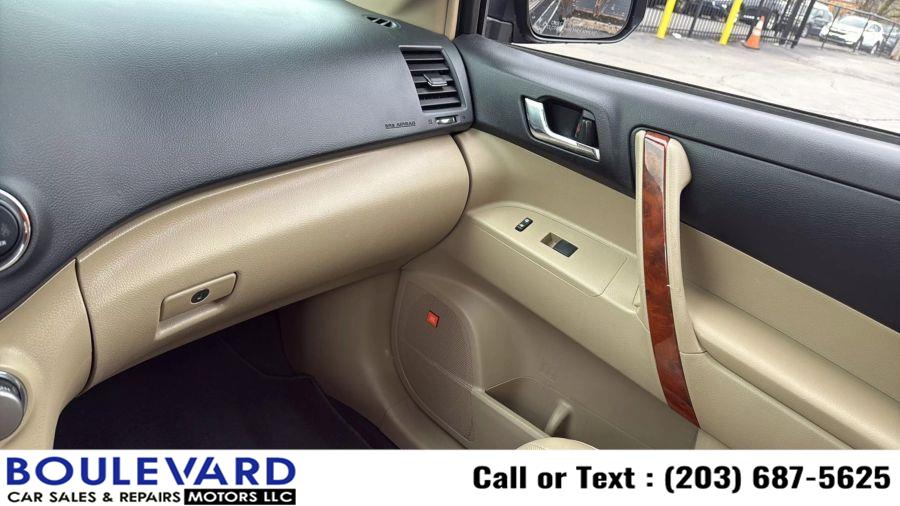2013 Toyota Highlander Limited Sport Utility 4D, available for sale in New Haven, Connecticut | Boulevard Motors LLC. New Haven, Connecticut 2013 Toyota Highlander Limited Sport Utility 4D, available for sale in New Haven, Connecticut | Boulevard Motors LLC. New Haven, Connecticut