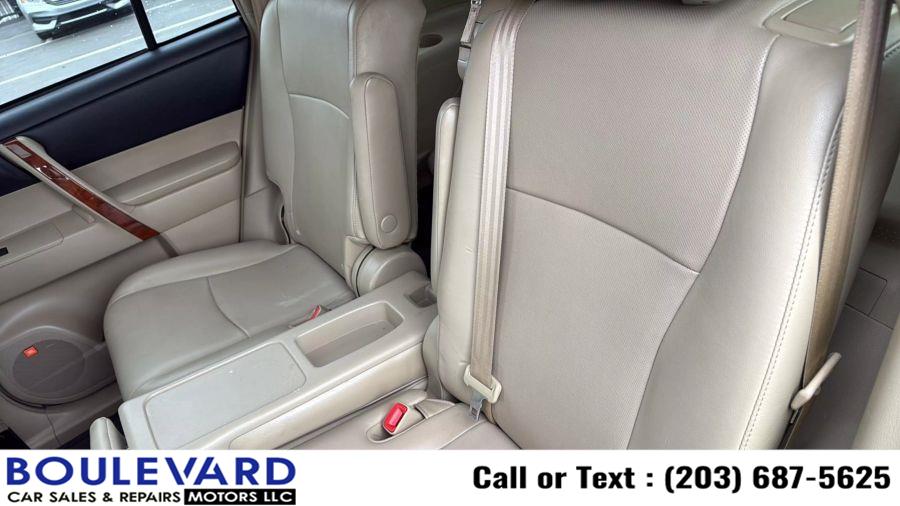 2013 Toyota Highlander Limited Sport Utility 4D, available for sale in New Haven, Connecticut | Boulevard Motors LLC. New Haven, Connecticut 2013 Toyota Highlander Limited Sport Utility 4D, available for sale in New Haven, Connecticut | Boulevard Motors LLC. New Haven, Connecticut