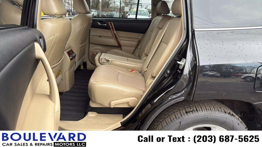 2013 Toyota Highlander Limited Sport Utility 4D, available for sale in New Haven, Connecticut | Boulevard Motors LLC. New Haven, Connecticut 2013 Toyota Highlander Limited Sport Utility 4D, available for sale in New Haven, Connecticut | Boulevard Motors LLC. New Haven, Connecticut
