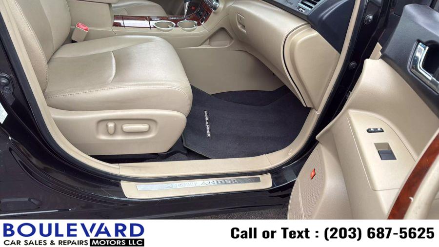 2013 Toyota Highlander Limited Sport Utility 4D, available for sale in New Haven, Connecticut | Boulevard Motors LLC. New Haven, Connecticut 2013 Toyota Highlander Limited Sport Utility 4D, available for sale in New Haven, Connecticut | Boulevard Motors LLC. New Haven, Connecticut