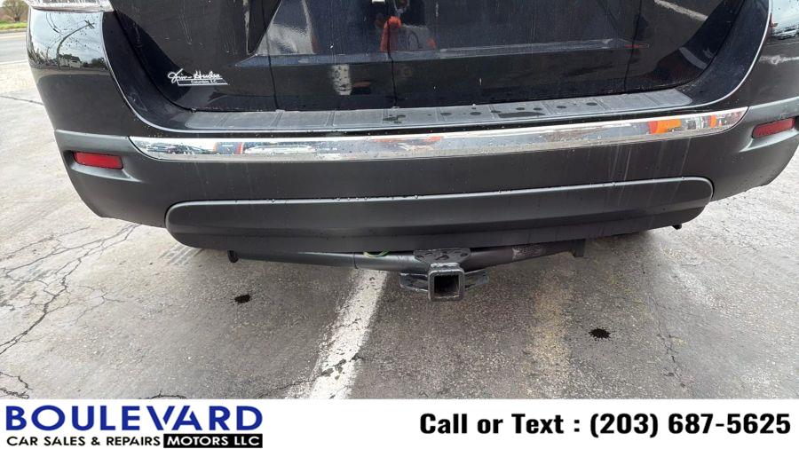 2013 Toyota Highlander Limited Sport Utility 4D, available for sale in New Haven, Connecticut | Boulevard Motors LLC. New Haven, Connecticut 2013 Toyota Highlander Limited Sport Utility 4D, available for sale in New Haven, Connecticut | Boulevard Motors LLC. New Haven, Connecticut