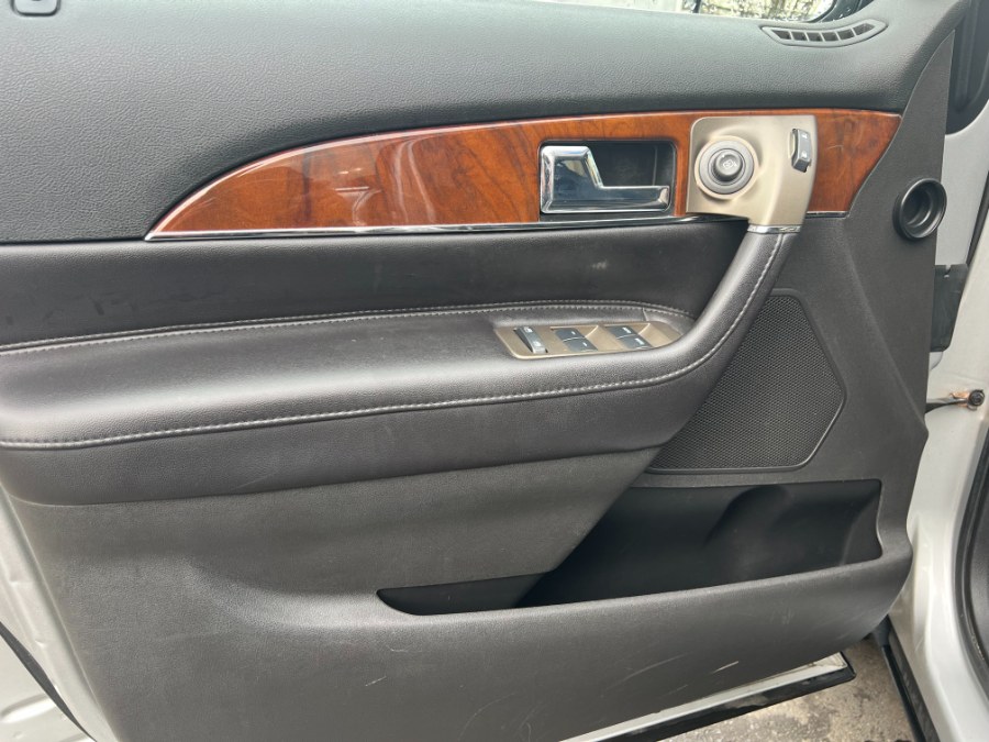 2013 Lincoln MKX AWD 4dr, available for sale in Bristol, Connecticut | Bristol Auto Center LLC. Bristol, Connecticut 2013 Lincoln MKX AWD 4dr, available for sale in Bristol, Connecticut | Bristol Auto Center LLC. Bristol, Connecticut