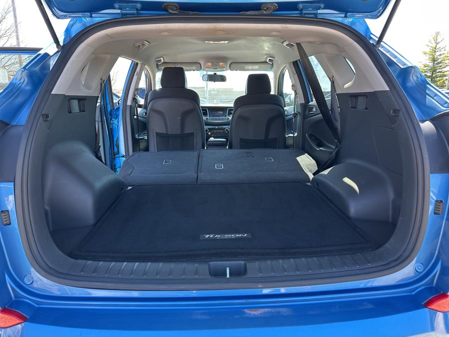 2016 Hyundai Tucson FWD 4dr SE, available for sale in Beavercreek, Ohio | Wholesale Direct Motors. Beavercreek, Ohio 2016 Hyundai Tucson FWD 4dr SE, available for sale in Beavercreek, Ohio | Wholesale Direct Motors. Beavercreek, Ohio