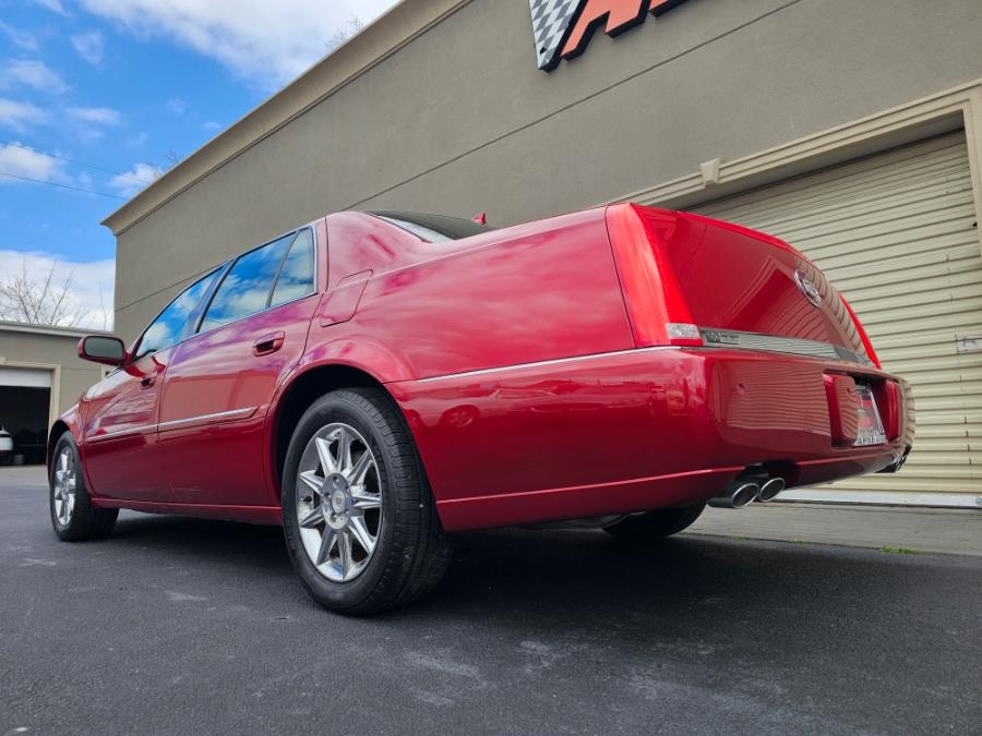 2011 Cadillac DTS 4dr Sdn Luxury Collection, available for sale in Wantagh, New York | Alpine Motors Inc. Wantagh, New York 2011 Cadillac DTS 4dr Sdn Luxury Collection, available for sale in Wantagh, New York | Alpine Motors Inc. Wantagh, New York