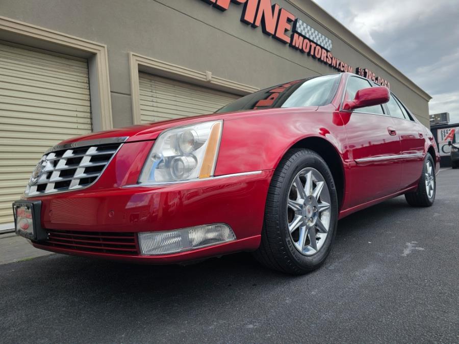 2011 Cadillac DTS 4dr Sdn Luxury Collection, available for sale in Wantagh, New York | Alpine Motors Inc. Wantagh, New York 2011 Cadillac DTS 4dr Sdn Luxury Collection, available for sale in Wantagh, New York | Alpine Motors Inc. Wantagh, New York