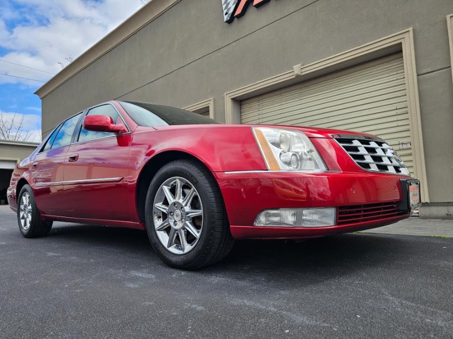 2011 Cadillac DTS 4dr Sdn Luxury Collection, available for sale in Wantagh, New York | Alpine Motors Inc. Wantagh, New York 2011 Cadillac DTS 4dr Sdn Luxury Collection, available for sale in Wantagh, New York | Alpine Motors Inc. Wantagh, New York