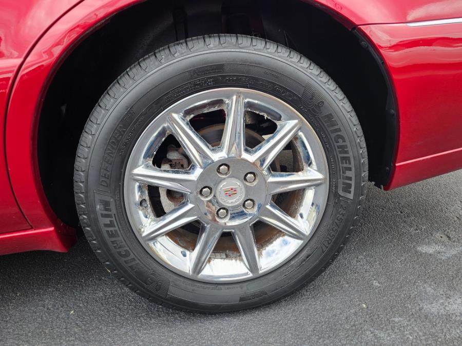 2011 Cadillac DTS 4dr Sdn Luxury Collection, available for sale in Wantagh, New York | Alpine Motors Inc. Wantagh, New York 2011 Cadillac DTS 4dr Sdn Luxury Collection, available for sale in Wantagh, New York | Alpine Motors Inc. Wantagh, New York