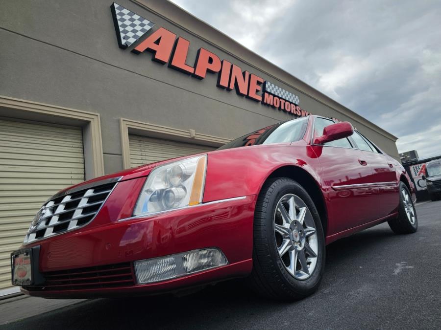 2011 Cadillac DTS 4dr Sdn Luxury Collection, available for sale in Wantagh, New York | Alpine Motors Inc. Wantagh, New York 2011 Cadillac DTS 4dr Sdn Luxury Collection, available for sale in Wantagh, New York | Alpine Motors Inc. Wantagh, New York