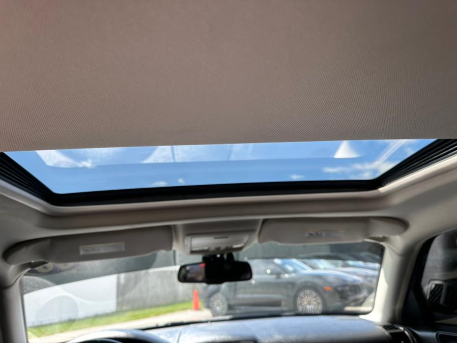 2008 Chrysler 300 4dr Sdn 300C SRT8 RWD, available for sale in South Windsor, Connecticut | Mike And Tony Auto Sales, Inc. South Windsor, Connecticut 2008 Chrysler 300 4dr Sdn 300C SRT8 RWD, available for sale in South Windsor, Connecticut | Mike And Tony Auto Sales, Inc. South Windsor, Connecticut