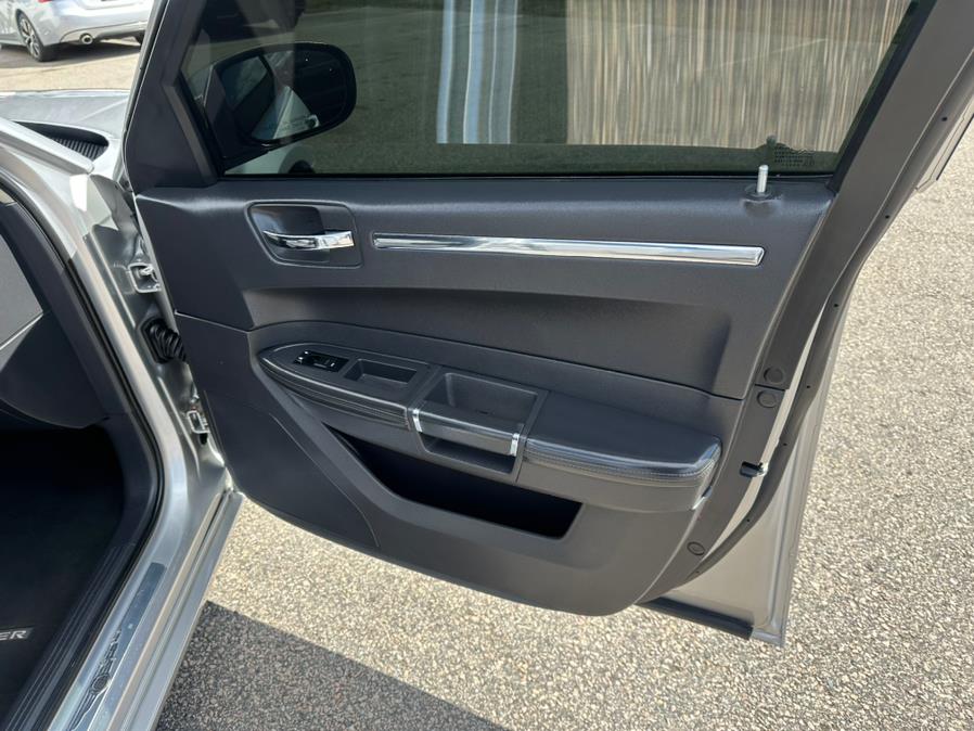 2008 Chrysler 300 4dr Sdn 300C SRT8 RWD, available for sale in South Windsor, Connecticut | Mike And Tony Auto Sales, Inc. South Windsor, Connecticut 2008 Chrysler 300 4dr Sdn 300C SRT8 RWD, available for sale in South Windsor, Connecticut | Mike And Tony Auto Sales, Inc. South Windsor, Connecticut
