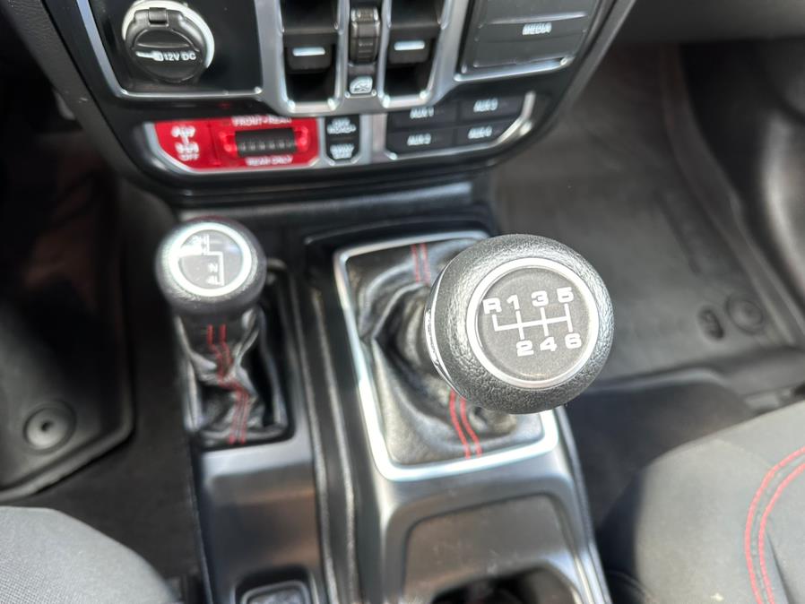 2021 Jeep Gladiator Rubicon 4x4, available for sale in South Windsor, Connecticut | Mike And Tony Auto Sales, Inc. South Windsor, Connecticut 2021 Jeep Gladiator Rubicon 4x4, available for sale in South Windsor, Connecticut | Mike And Tony Auto Sales, Inc. South Windsor, Connecticut