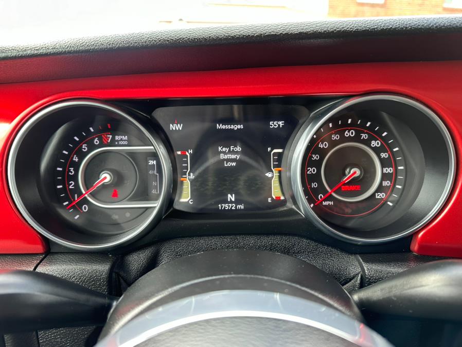 2021 Jeep Gladiator Rubicon 4x4, available for sale in South Windsor, Connecticut | Mike And Tony Auto Sales, Inc. South Windsor, Connecticut 2021 Jeep Gladiator Rubicon 4x4, available for sale in South Windsor, Connecticut | Mike And Tony Auto Sales, Inc. South Windsor, Connecticut