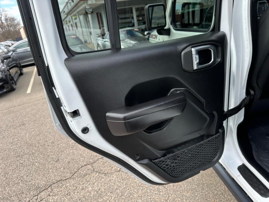 2021 Jeep Gladiator Rubicon 4x4, available for sale in South Windsor, Connecticut | Mike And Tony Auto Sales, Inc. South Windsor, Connecticut 2021 Jeep Gladiator Rubicon 4x4, available for sale in South Windsor, Connecticut | Mike And Tony Auto Sales, Inc. South Windsor, Connecticut