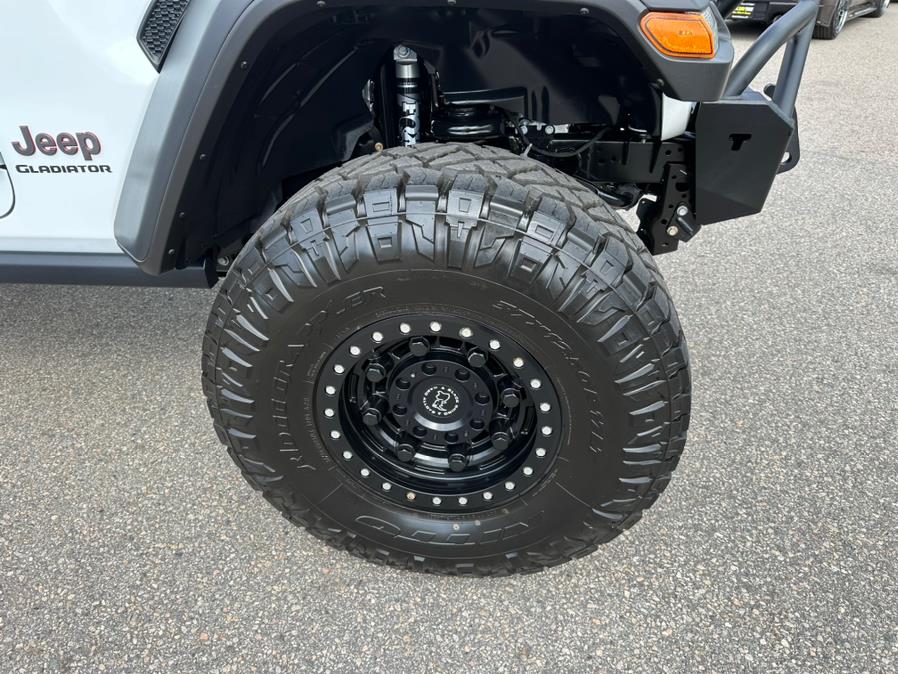 2021 Jeep Gladiator Rubicon 4x4, available for sale in South Windsor, Connecticut | Mike And Tony Auto Sales, Inc. South Windsor, Connecticut 2021 Jeep Gladiator Rubicon 4x4, available for sale in South Windsor, Connecticut | Mike And Tony Auto Sales, Inc. South Windsor, Connecticut
