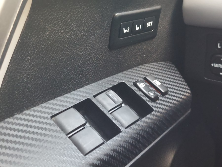 2015 Toyota RAV4 AWD 4dr Limited (Natl), available for sale in East Windsor, Connecticut | United Auto Sales of E Windsor, Inc. East Windsor, Connecticut 2015 Toyota RAV4 AWD 4dr Limited (Natl), available for sale in East Windsor, Connecticut | United Auto Sales of E Windsor, Inc. East Windsor, Connecticut