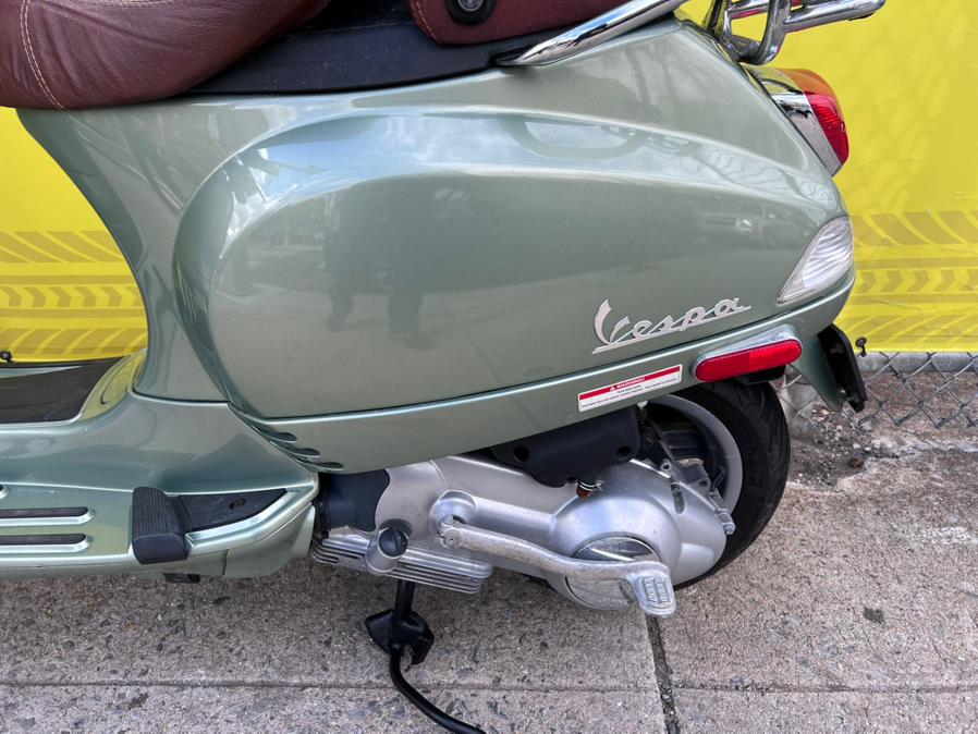 2007 VESPA LXV150 SCOOTER, available for sale in Brooklyn, New York | Autoforward Motors Inc.. Brooklyn, New York 2007 VESPA LXV150 SCOOTER, available for sale in Brooklyn, New York | Autoforward Motors Inc.. Brooklyn, New York