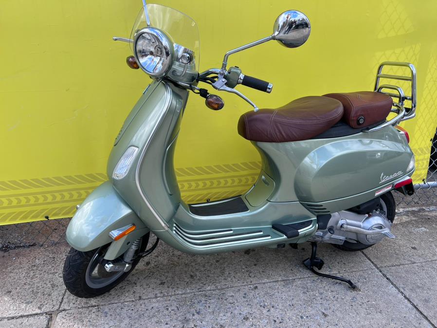 2007 VESPA LXV150 SCOOTER, available for sale in Brooklyn, New York | Autoforward Motors Inc.. Brooklyn, New York 2007 VESPA LXV150 SCOOTER, available for sale in Brooklyn, New York | Autoforward Motors Inc.. Brooklyn, New York
