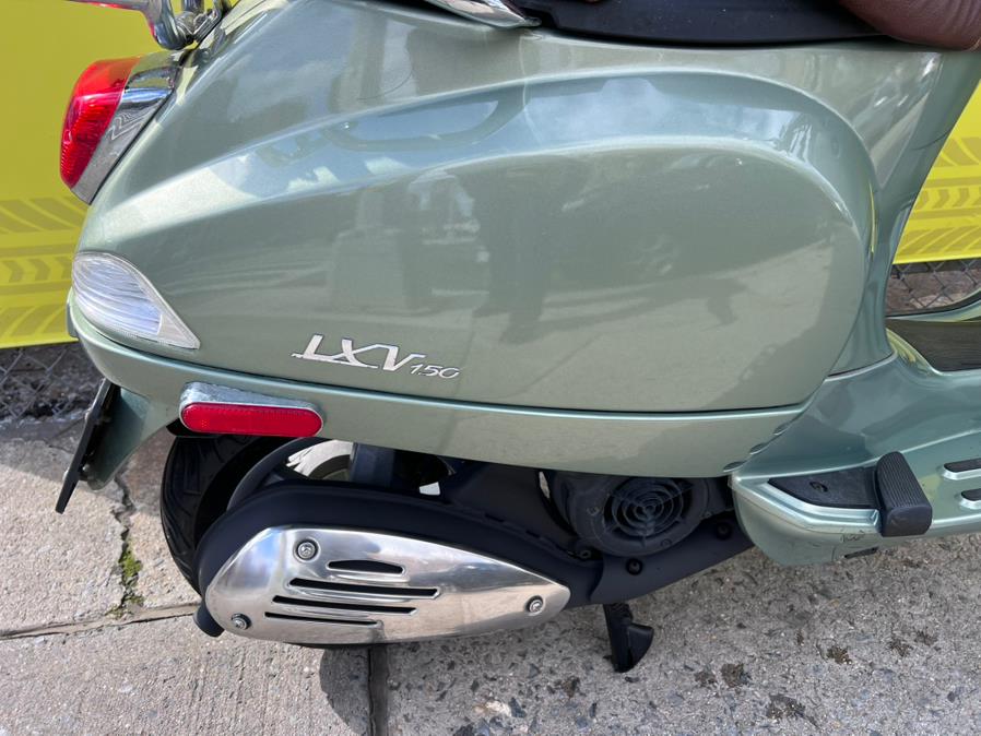 2007 VESPA LXV150 SCOOTER, available for sale in Brooklyn, New York | Autoforward Motors Inc.. Brooklyn, New York 2007 VESPA LXV150 SCOOTER, available for sale in Brooklyn, New York | Autoforward Motors Inc.. Brooklyn, New York