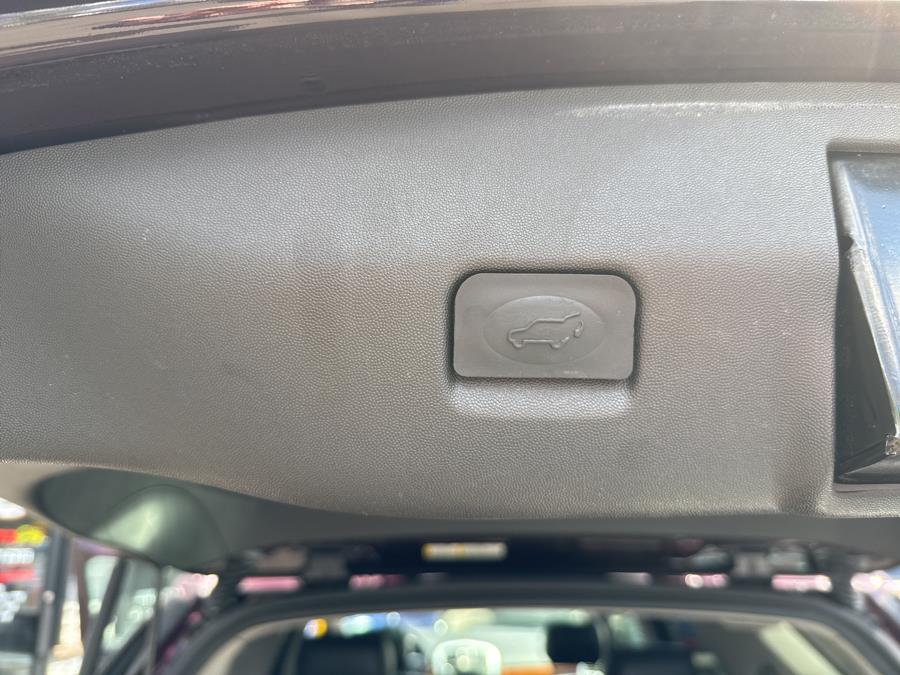 2009 Cadillac SRX AWD 4dr V6, available for sale in Islip, New York | L.I. Auto Gallery. Islip, New York 2009 Cadillac SRX AWD 4dr V6, available for sale in Islip, New York | L.I. Auto Gallery. Islip, New York