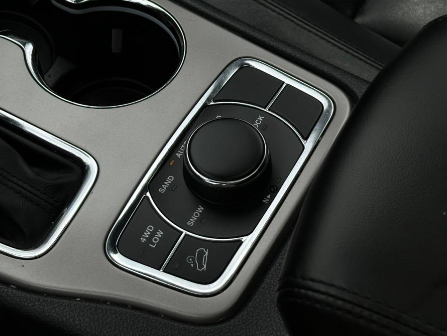 2020 Jeep Grand Cherokee Limited 4x4, available for sale in Hillside, New Jersey | Champion Auto Hillside. Hillside, New Jersey 2020 Jeep Grand Cherokee Limited 4x4, available for sale in Hillside, New Jersey | Champion Auto Hillside. Hillside, New Jersey
