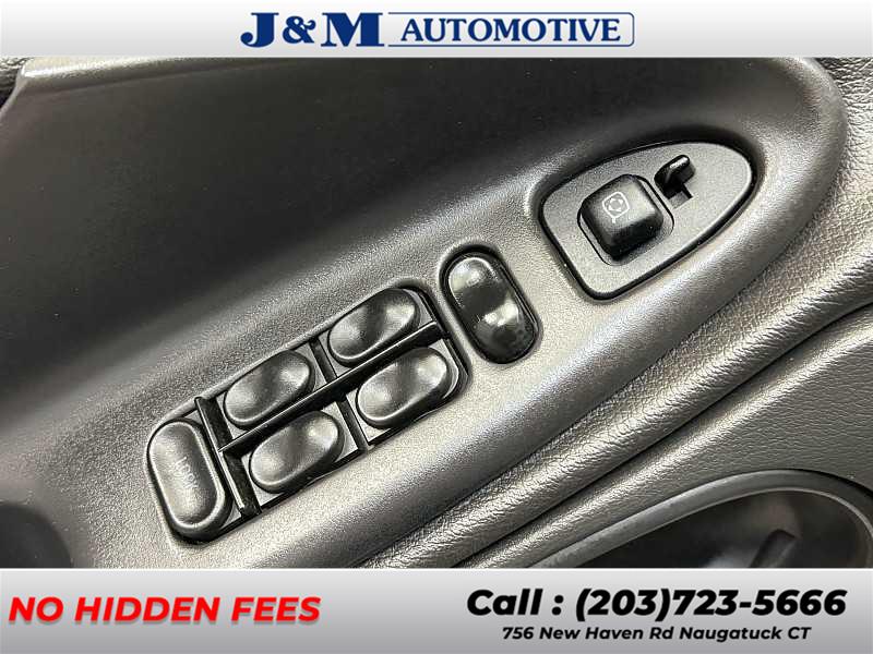 2004 Ford Mustang GT Deluxe, available for sale in Naugatuck, Connecticut | J&M Automotive Sls&Svc LLC. Naugatuck, Connecticut 2004 Ford Mustang GT Deluxe, available for sale in Naugatuck, Connecticut | J&M Automotive Sls&Svc LLC. Naugatuck, Connecticut