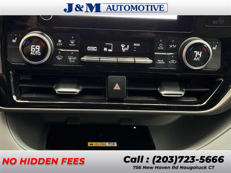 2023 Toyota Highlander XLE, available for sale in Naugatuck, Connecticut | J&M Automotive Sls&Svc LLC. Naugatuck, Connecticut 2023 Toyota Highlander XLE, available for sale in Naugatuck, Connecticut | J&M Automotive Sls&Svc LLC. Naugatuck, Connecticut