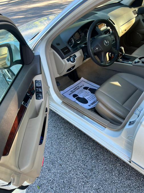 2009 Mercedes-Benz C-Class 4dr Sdn 3.0L Luxury RWD, available for sale in Atlanta, Georgia | A&S Auto Broker LLC. Atlanta, Georgia 2009 Mercedes-Benz C-Class 4dr Sdn 3.0L Luxury RWD, available for sale in Atlanta, Georgia | A&S Auto Broker LLC. Atlanta, Georgia