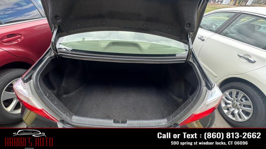 2012 Honda Civic Hybrid 4dr Sdn L4 CVT, available for sale in Windsor Locks, Connecticut | Habibis Auto Sales. Windsor Locks, Connecticut 2012 Honda Civic Hybrid 4dr Sdn L4 CVT, available for sale in Windsor Locks, Connecticut | Habibis Auto Sales. Windsor Locks, Connecticut