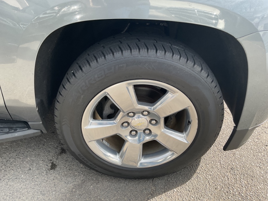 2018 Chevrolet Suburban 4WD 4dr 1500 LT, available for sale in Waterbury, Connecticut | Jim Juliani Motors. Waterbury, Connecticut 2018 Chevrolet Suburban 4WD 4dr 1500 LT, available for sale in Waterbury, Connecticut | Jim Juliani Motors. Waterbury, Connecticut