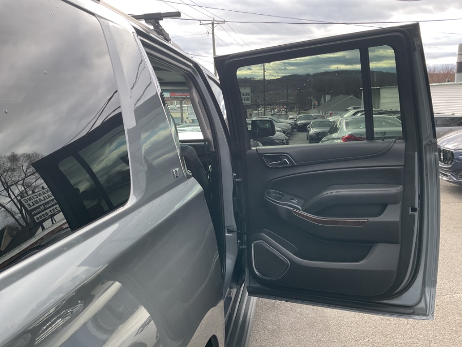 2018 Chevrolet Suburban 4WD 4dr 1500 LT, available for sale in Waterbury, Connecticut | Jim Juliani Motors. Waterbury, Connecticut 2018 Chevrolet Suburban 4WD 4dr 1500 LT, available for sale in Waterbury, Connecticut | Jim Juliani Motors. Waterbury, Connecticut