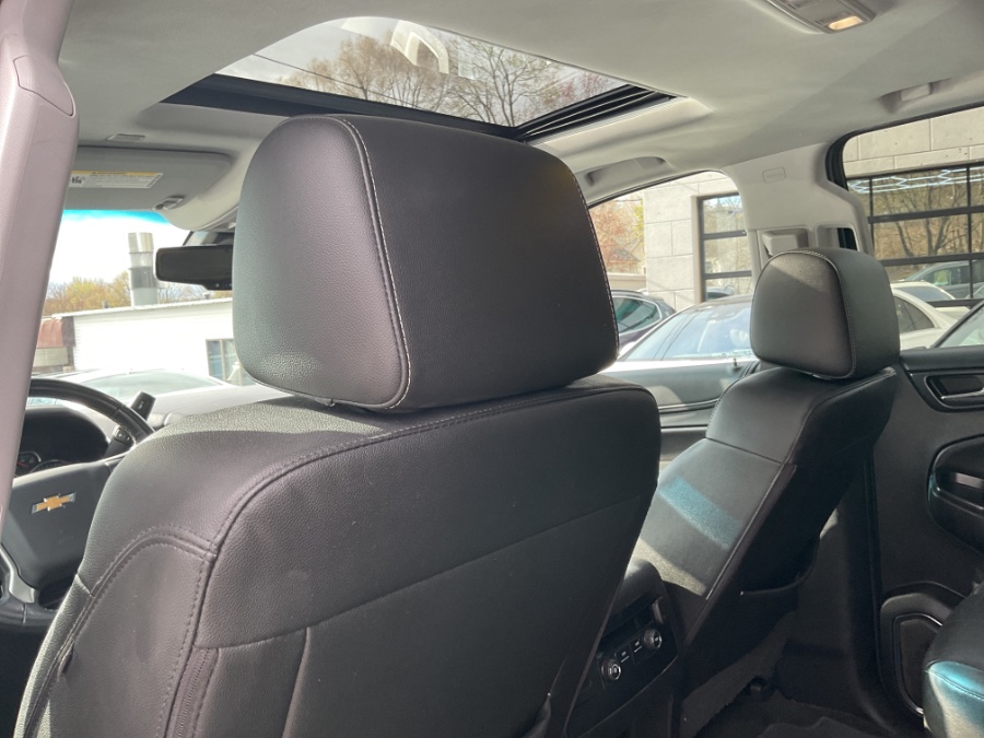 2018 Chevrolet Suburban 4WD 4dr 1500 LT, available for sale in Waterbury, Connecticut | Jim Juliani Motors. Waterbury, Connecticut 2018 Chevrolet Suburban 4WD 4dr 1500 LT, available for sale in Waterbury, Connecticut | Jim Juliani Motors. Waterbury, Connecticut