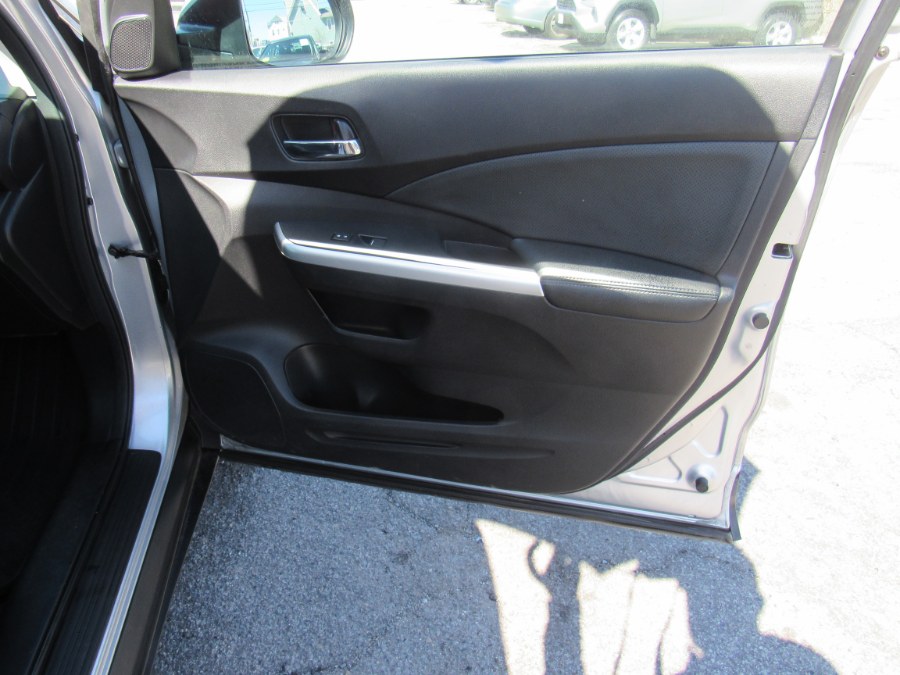 2015 Honda CR-V EX-L, available for sale in Worcester, Massachusetts | Hilario's Auto Sales Inc.. Worcester, Massachusetts 2015 Honda CR-V EX-L, available for sale in Worcester, Massachusetts | Hilario's Auto Sales Inc.. Worcester, Massachusetts
