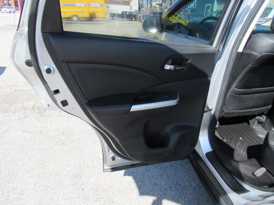 2015 Honda CR-V EX-L, available for sale in Worcester, Massachusetts | Hilario's Auto Sales Inc.. Worcester, Massachusetts 2015 Honda CR-V EX-L, available for sale in Worcester, Massachusetts | Hilario's Auto Sales Inc.. Worcester, Massachusetts