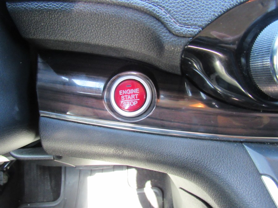 2015 Honda CR-V EX-L, available for sale in Worcester, Massachusetts | Hilario's Auto Sales Inc.. Worcester, Massachusetts 2015 Honda CR-V EX-L, available for sale in Worcester, Massachusetts | Hilario's Auto Sales Inc.. Worcester, Massachusetts