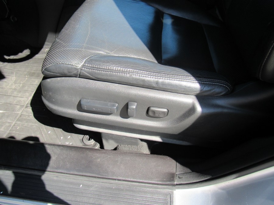 2015 Honda CR-V EX-L, available for sale in Worcester, Massachusetts | Hilario's Auto Sales Inc.. Worcester, Massachusetts 2015 Honda CR-V EX-L, available for sale in Worcester, Massachusetts | Hilario's Auto Sales Inc.. Worcester, Massachusetts