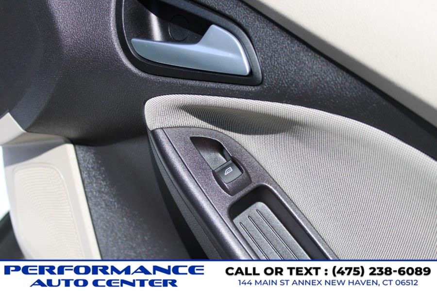 2013 Ford Focus 4dr Sdn SE, available for sale in New Haven, Connecticut | Performance Auto Sales LLC. New Haven, Connecticut 2013 Ford Focus 4dr Sdn SE, available for sale in New Haven, Connecticut | Performance Auto Sales LLC. New Haven, Connecticut