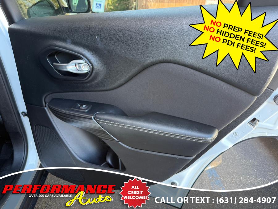 2015 Jeep Cherokee 4WD 4dr Latitude, available for sale in Bohemia, New York | Performance Auto Inc. Bohemia, New York 2015 Jeep Cherokee 4WD 4dr Latitude, available for sale in Bohemia, New York | Performance Auto Inc. Bohemia, New York