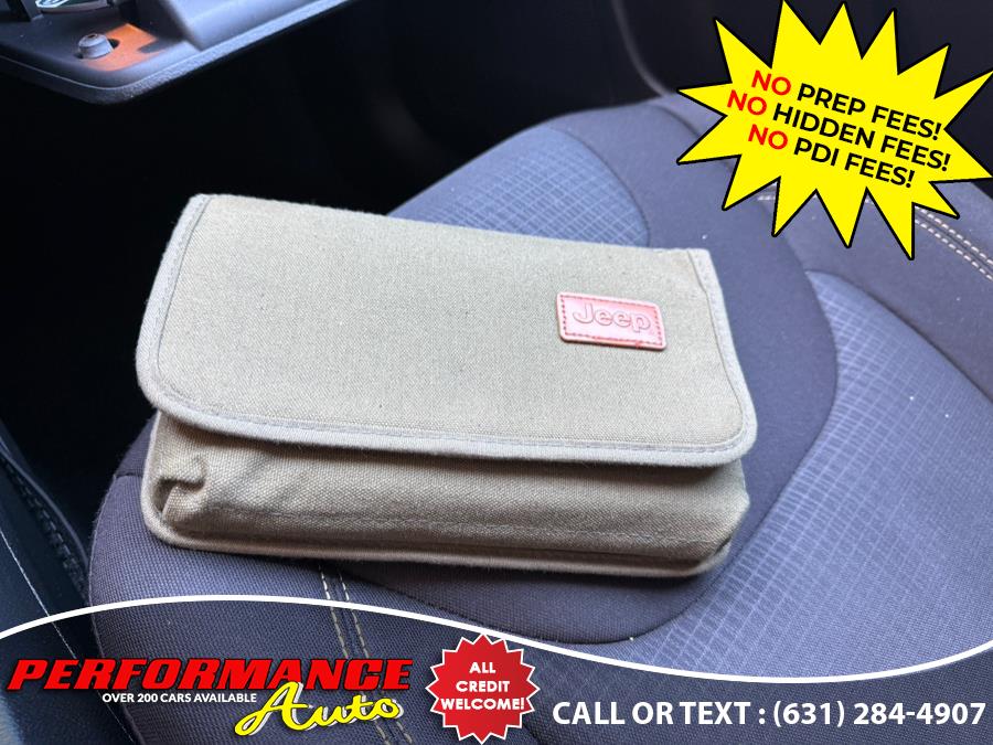 2015 Jeep Cherokee 4WD 4dr Latitude, available for sale in Bohemia, New York | Performance Auto Inc. Bohemia, New York 2015 Jeep Cherokee 4WD 4dr Latitude, available for sale in Bohemia, New York | Performance Auto Inc. Bohemia, New York