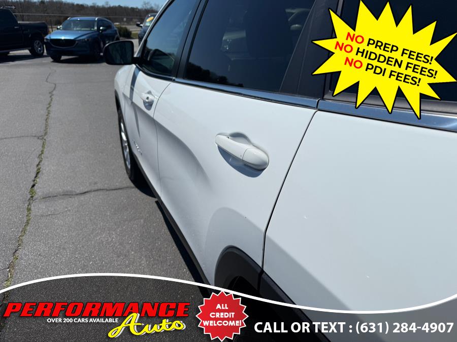 2015 Jeep Cherokee 4WD 4dr Latitude, available for sale in Bohemia, New York | Performance Auto Inc. Bohemia, New York 2015 Jeep Cherokee 4WD 4dr Latitude, available for sale in Bohemia, New York | Performance Auto Inc. Bohemia, New York