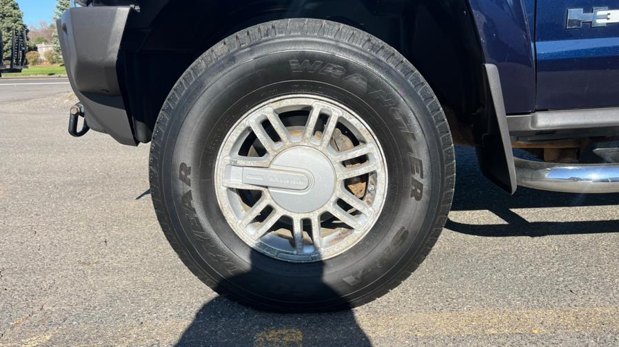 2007 HUMMER H3 4WD 4dr SUV, available for sale in East Windsor, Connecticut | A1 Auto Sale LLC. East Windsor, Connecticut 2007 HUMMER H3 4WD 4dr SUV, available for sale in East Windsor, Connecticut | A1 Auto Sale LLC. East Windsor, Connecticut